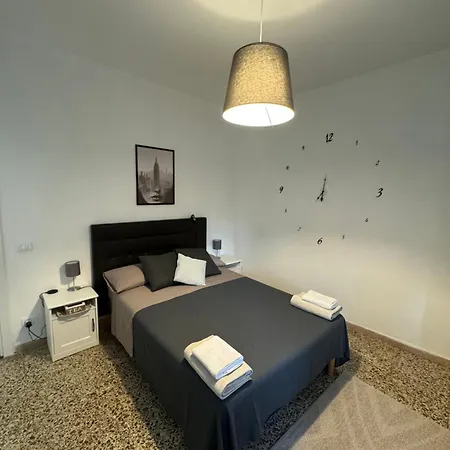 ゲストハウス Tower View 2