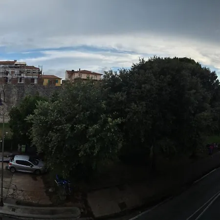 Πανσιόν Tower View 2 *