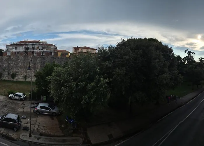 بيت ضيافة Tower View 2 *