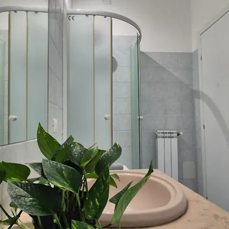 Center Design Affittacamere *